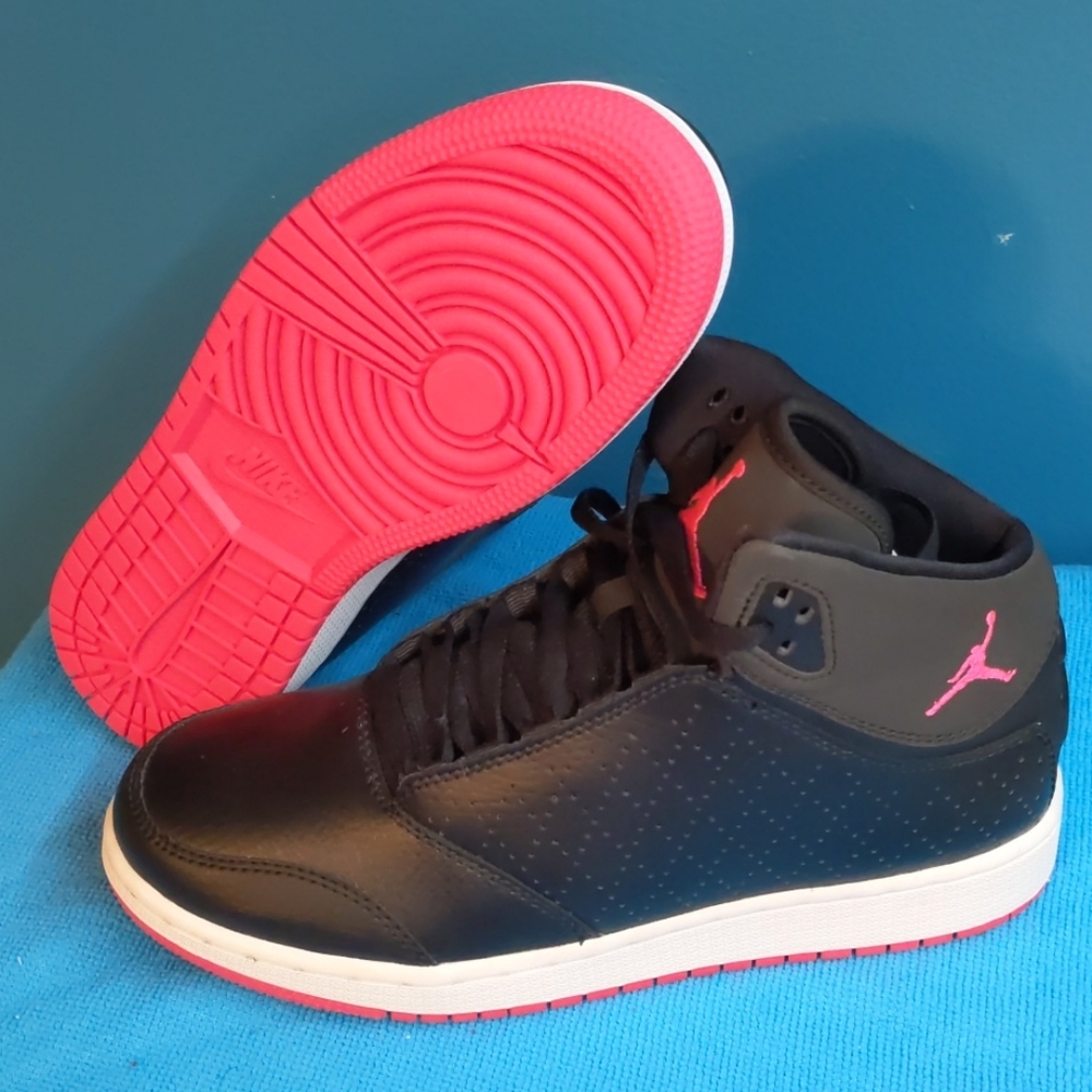 Net Big Girl Jordan sneakers